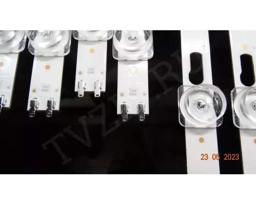 V0T7-700SMB-R0 V0T7-700SMA-R0 SAMSUNG UE70TU7100U