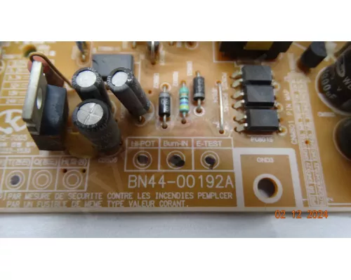 BN44-00192A Samsung LE32R81 вздуто два конденсатора BN44-00192A Samsung LE32R81 вздуто два конденсатора