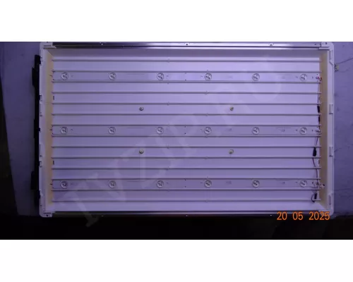 Матрица V270B1-L01 REV.C1 в сборе с корытом SAMSUNG LE27T51B без подсветки Матрица V270B1-L01 REV.C1 в сборе с корытом SAMSUNG LE27T51B без подсветки